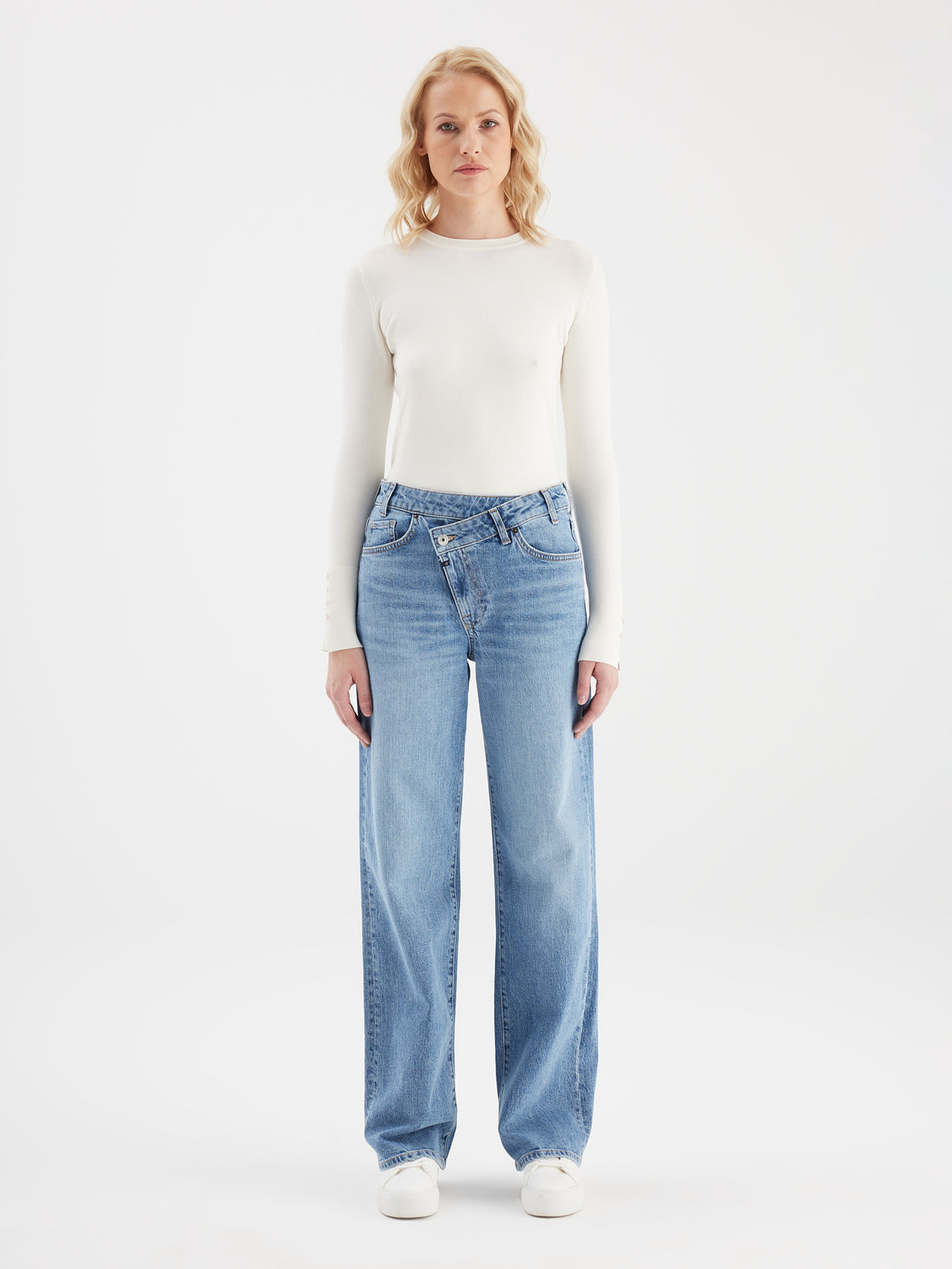 Cora Medium Blue