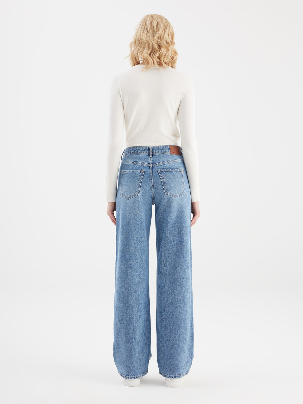 Cora Medium Blue