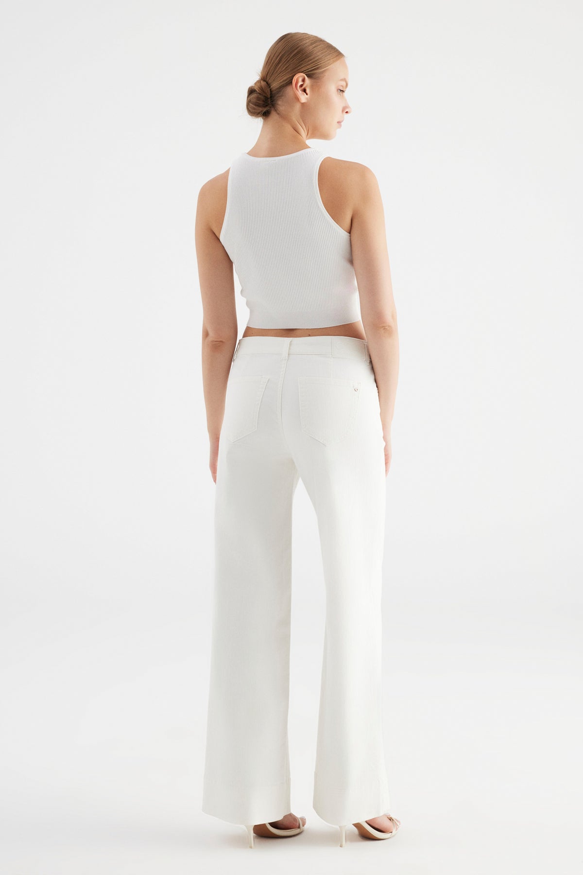 Layla Off White
